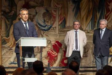 Carlos Novillo, consejero de Medio Ambiente y Agricultura de Madrid, preside el acto de entrega de nuestros premios y distinciones